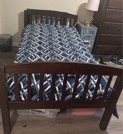 Twin bed