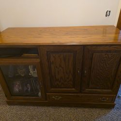 Oak TV Stand/Cabinet