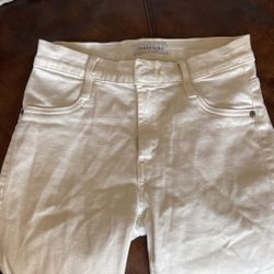 James Jeans Size 26 cropped white jeans
