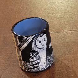 Vintage The Bowl Maker Lucky Owl Cup  Barn Cup Mug 3 7/8" tall. Perfect 
shape, no chips or cracks. Display item.
It is 3 7/8"tall, weight 8.25oz plus