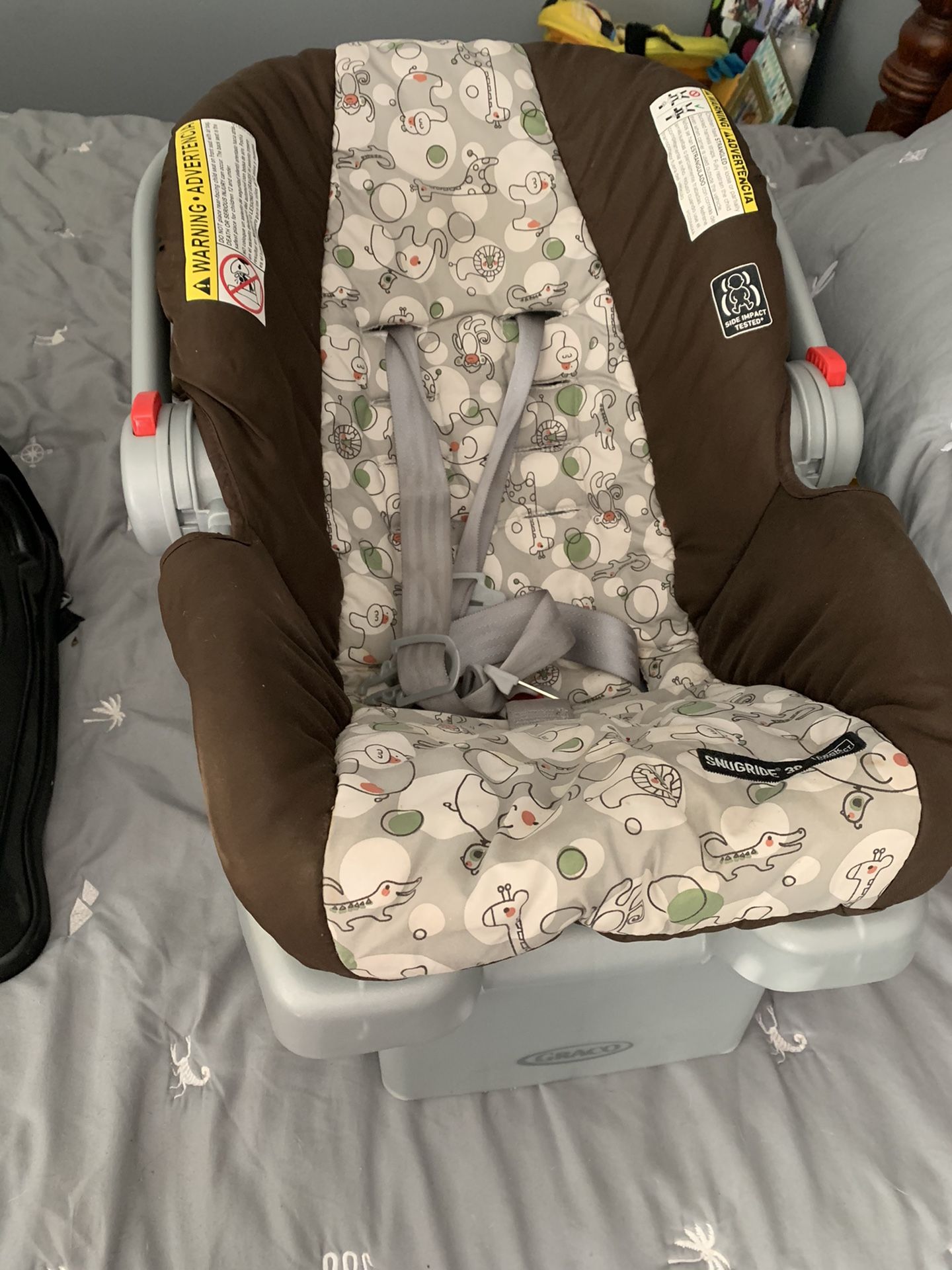 Infant car seat with base