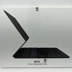 Apple Smart Keybaord Folio 12.9”
iPad Pro 3rd/4th Gen
MXNL2LL/A
GOOD CONDITION 👌🏽👌🏽

