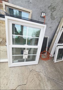 28 x 38 Dual Pane Vinyl Window