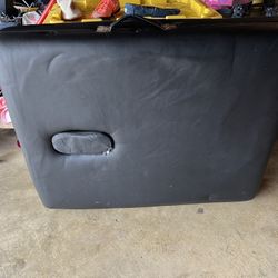 Massage Table/bed