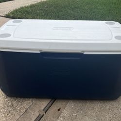BIG CLEAN COLEMAN 120qt LEAK PROOF INSULATED ICE CHEST COOLER