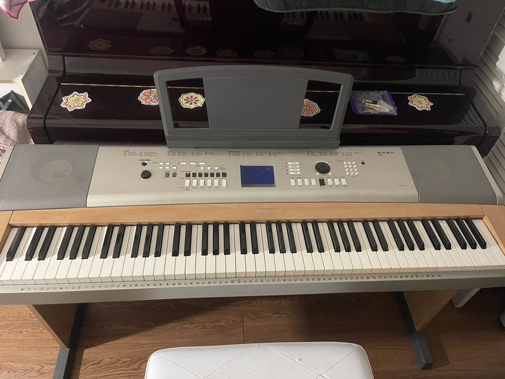 Used Yamaha YPG635 88 Key Digital Piano