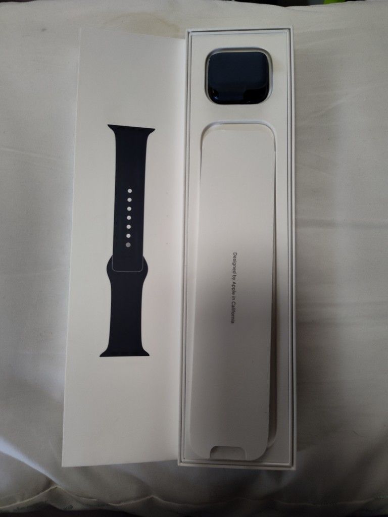 Apple Series 6  Watch Blue 