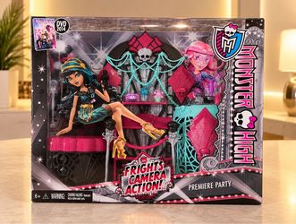 Monster High Frights Camera Action Premiere Party Set