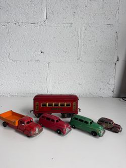 Antique Vintage Metal Toy Cars & Train Lot – 1930s–1950s – 5 Pieces