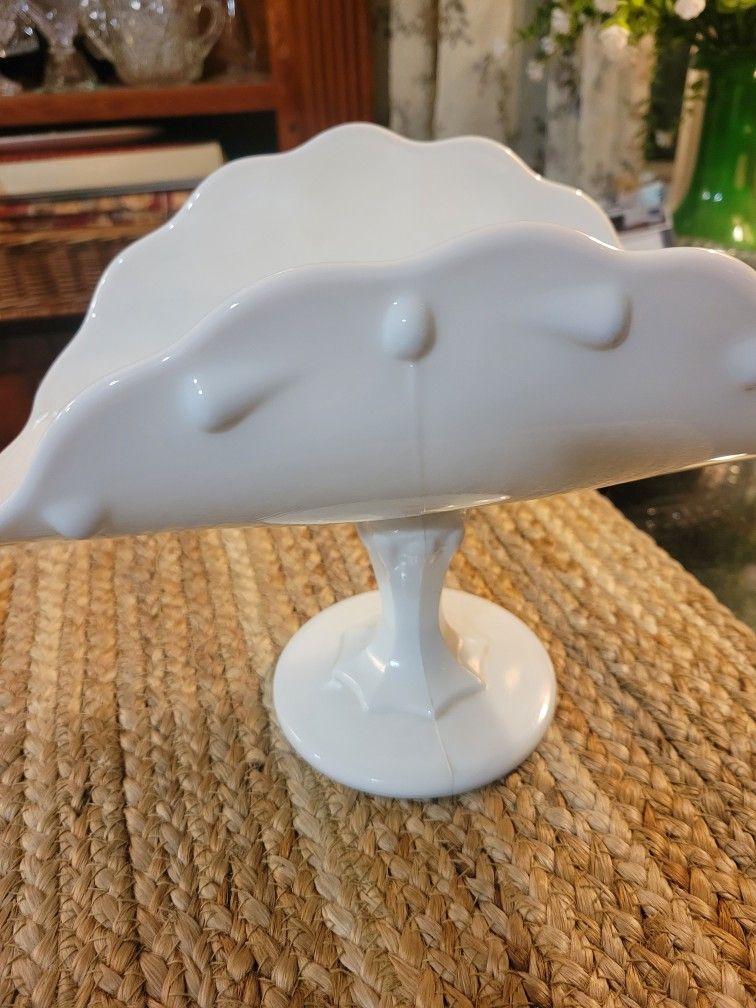 Vintage Milkglass Fruit Bowl