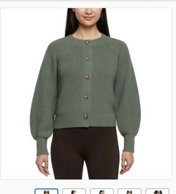 Banana Republic Ladies Button Up Sweater 