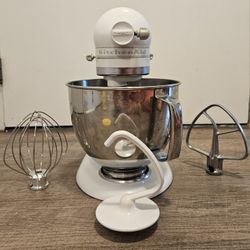 Kitchenaid artisan white Good used condition however please review pics carefully has cosmetic flaws. Introducing the KitchenAid Artisan Stand Mixer, 