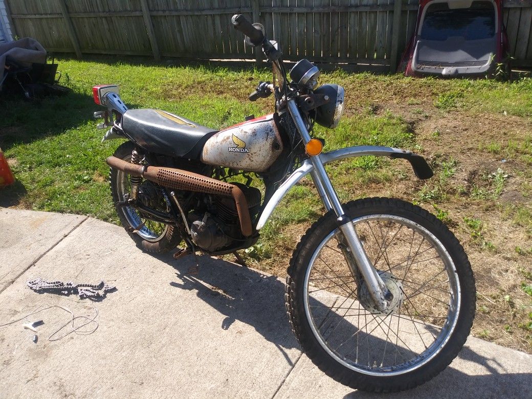 75 Honda 125 Elsinor MOTOR CHANGED TO 250