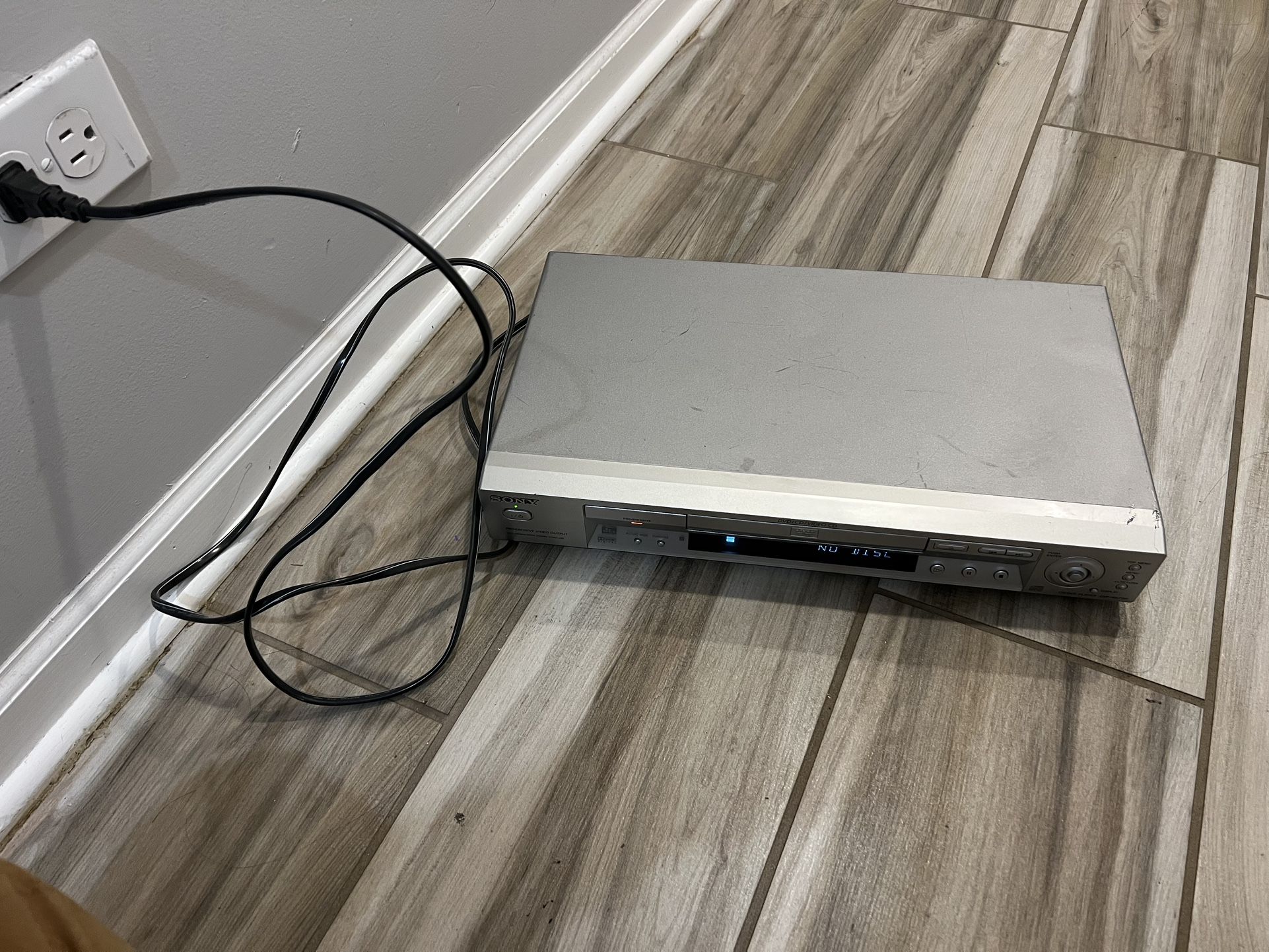 Sony DVP-NS715P DVD CD PLAYER