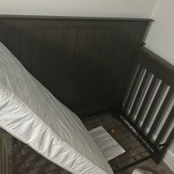 Toddler Bed/Crib