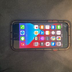 iPhone SE 64gb Cricket Use Only , Unlocked And Ready To Use 