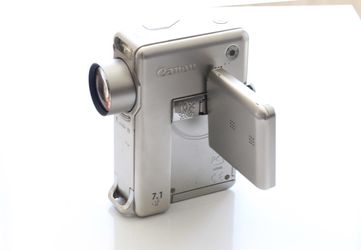 Canon TX 1 Photo and video camera