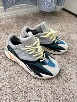 yeezy wave runner 700