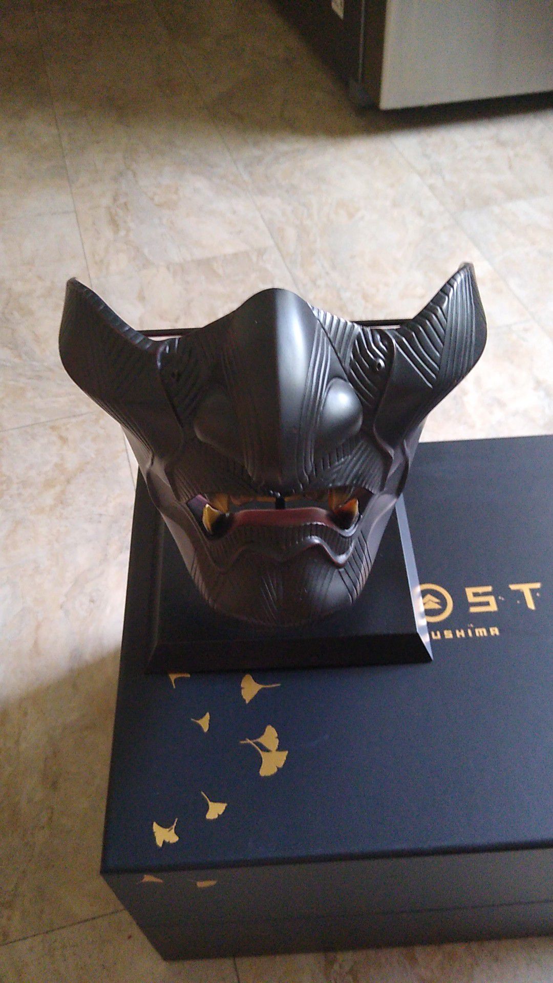Ghost of tsushima Sakai mask and stand only from collectors edition PS4