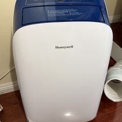 Honeywell AC Unit Excellent Condition
