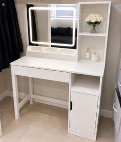 Make up Vanity