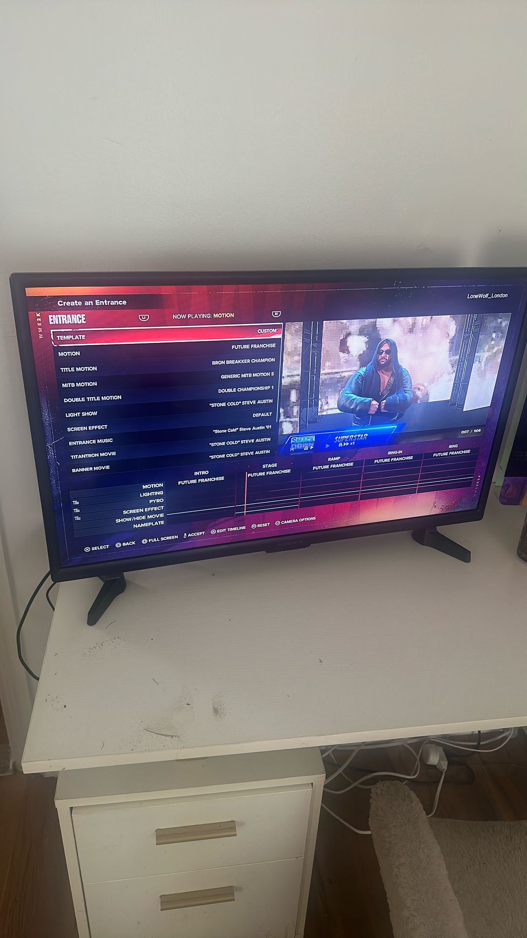 30in Insignia TV