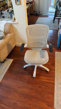 Ergonomic  Office Chair 