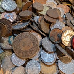 13 Pounds Of World Coins