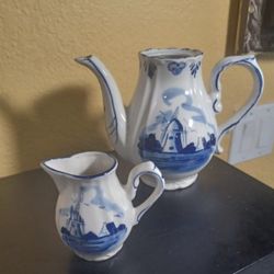 DELFT Teapots BLUE AND WHITE MADE IN HOLLAND Tall blue and white vase flower stand vase tall Porcelain teapot vase Chinoiserie Vase 