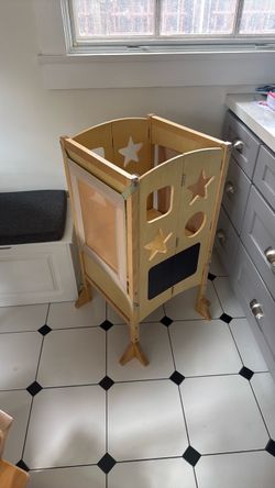 Guidecraft Kids Kitchen Helper