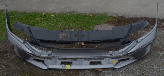 USED REF#U0349 || 2024-2025 HYUNDAI ELANTRA || FRONT BUMPER COVER ONLY