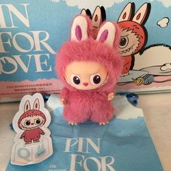 Pop Mart Labubu “Pin For Love” – Letter Q