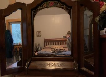 vanity mirror