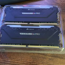 Corsair Vengeance RGB Pro 32GB (2x16Gb) DDR4