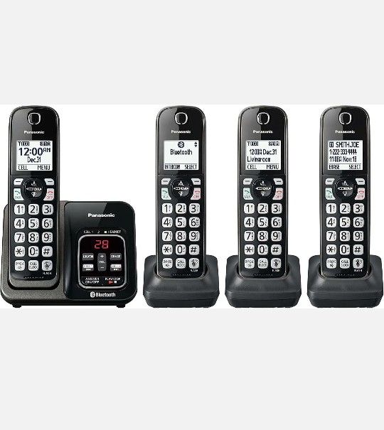 New Panasonic Cordless Phone System 4 Handset Answering Machine KX-TGD664M. (Damaged Box)