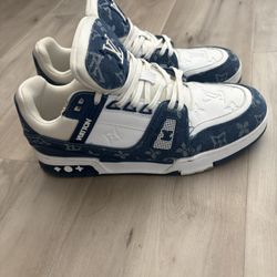 Different Men’s Shoes Multiple Pairs 