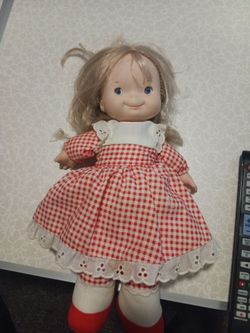 Vintage 1973 Fisher Price Doll Mary Lapsitter