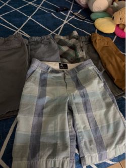 Shorts de niños talla 12 6x7 dlrs/shorts for kids size 12 6x7 dlrs