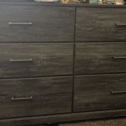 queen bed frame Side dresser Mirror 6 drawer dresser