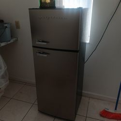 Small Refrigirator