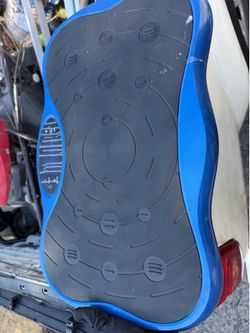 Vibration plate minus the cord.