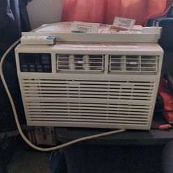 Whirlpool AC window unit
