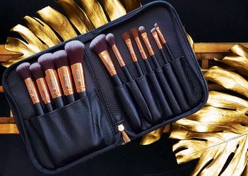 11Pcs Professional Makeup Brushes