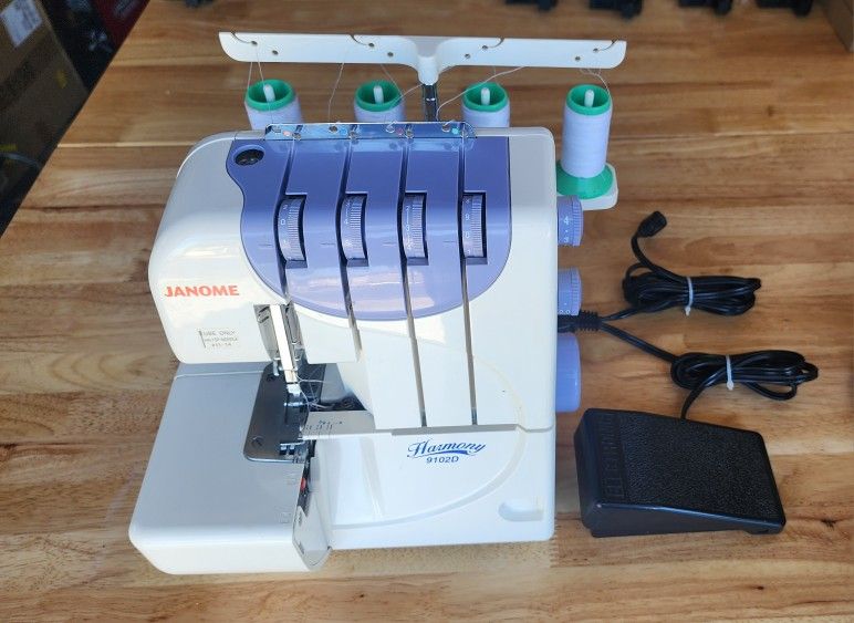 Janome Harmony 9102D Serger Machine