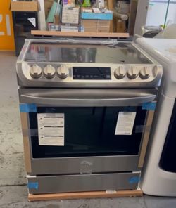 LG 6.3 cu. ft. Electric Single Oven Slide-in Range with ProBake Convection® and EasyClean®