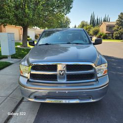 Ram 1500 SLT crew cab 2010 4x2,