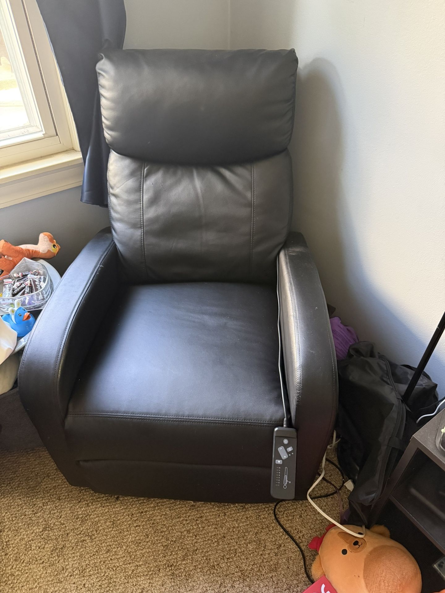 Massaging Recliner Chair 