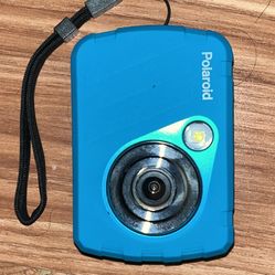 POLAROID WATERPROOF CAMERA