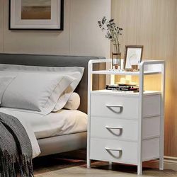 White 3-Drawer 15.6 in. W Modern Nightstand