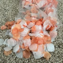 500 Peach Silk Rose Petals & 500 White Silk Rose Petals